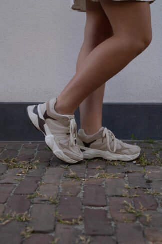 sneaker-beige