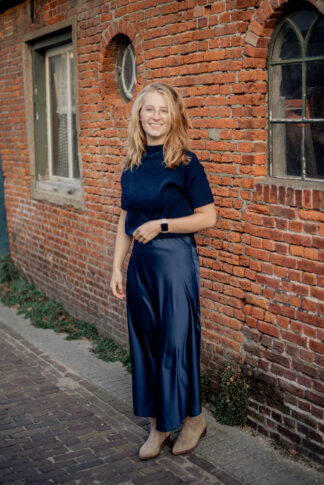 satijnen-rok-donkerblauw
