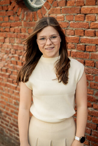 spencer-top-off-white