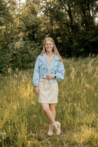 trenchcoat-kort-model-lichtblauw